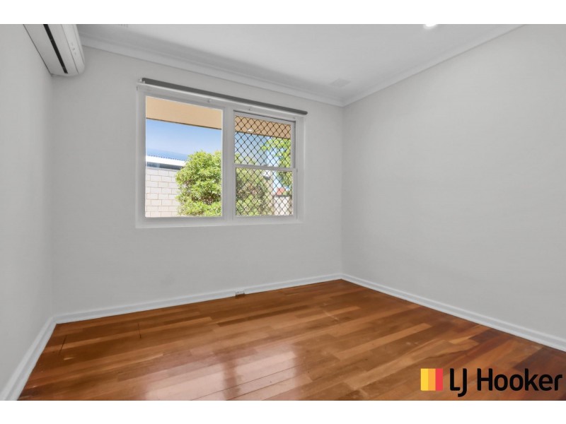 10 Vesta Crescent, Shelley WA 6148