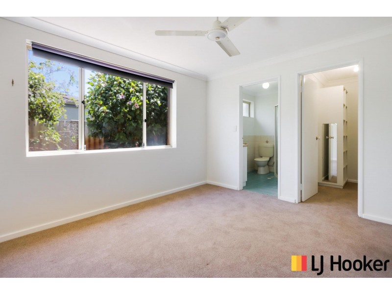 10 Vesta Crescent, Shelley WA 6148