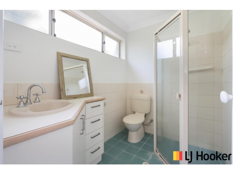 10 Vesta Crescent, Shelley WA 6148