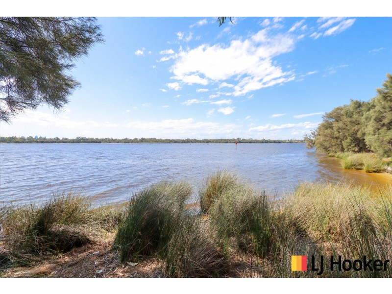 10 Vesta Crescent, Shelley WA 6148