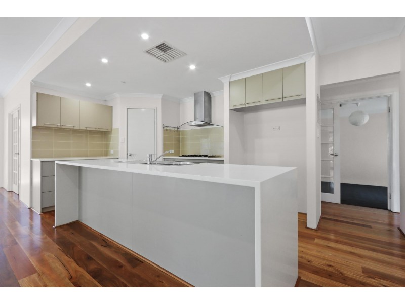 178 Glen Iris Drive, Jandakot WA 6164