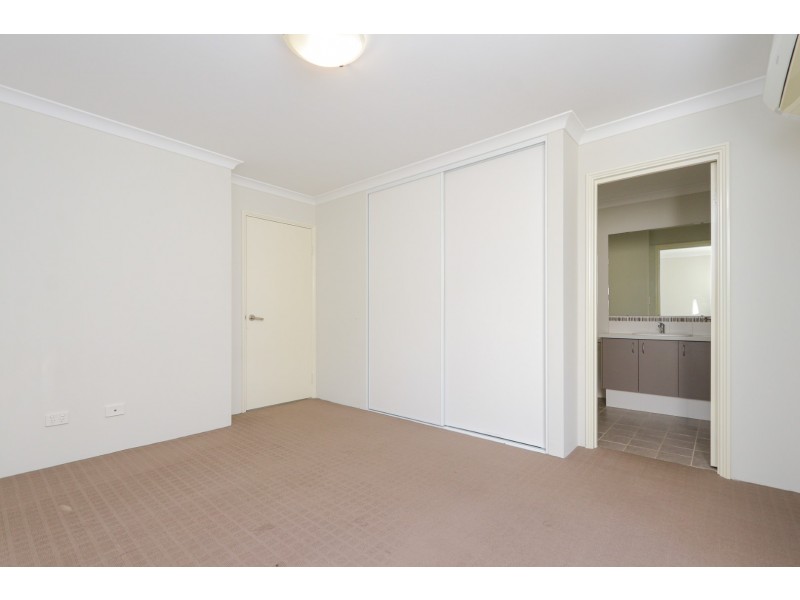 10C Terracina Parkway, Piara Waters WA 6112