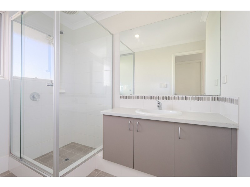 10C Terracina Parkway, Piara Waters WA 6112