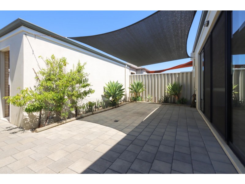 42 Blackrock Avenue, Butler WA 6036