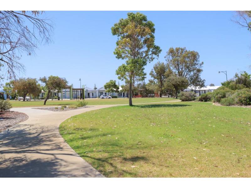 42 Blackrock Avenue, Butler WA 6036