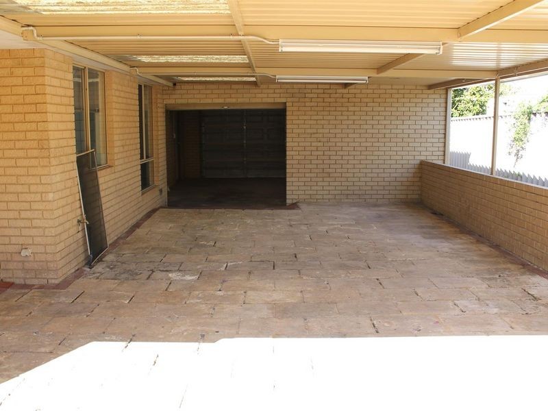 26 Conigrave Road, Yangebup WA 6164