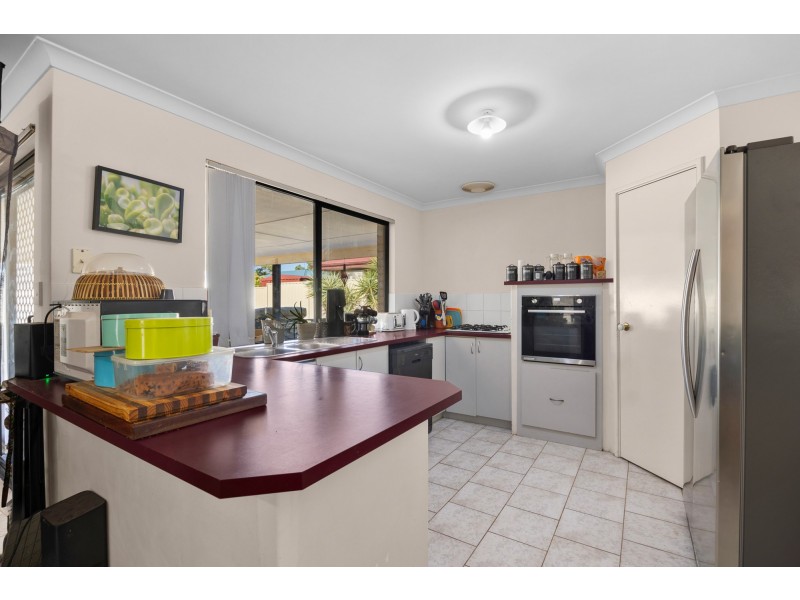 14 Calophylla Way, High Wycombe WA 6057