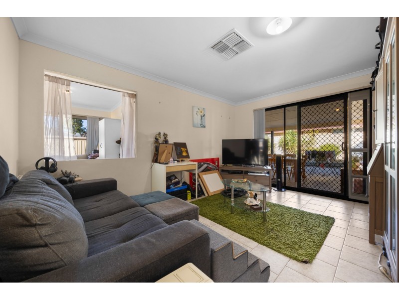 14 Calophylla Way, High Wycombe WA 6057