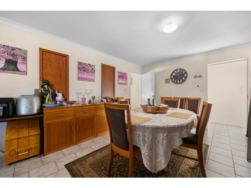 14 Calophylla Way, High Wycombe WA 6057