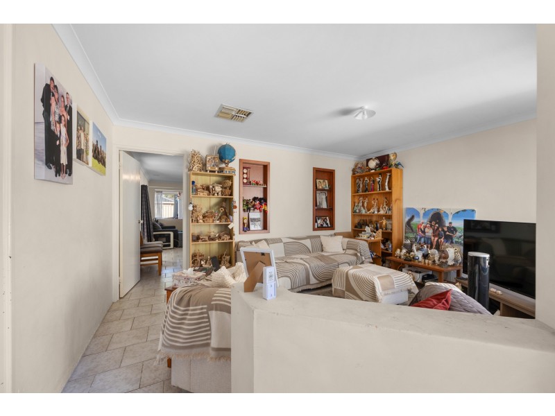 14 Calophylla Way, High Wycombe WA 6057
