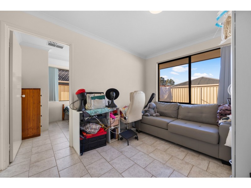 14 Calophylla Way, High Wycombe WA 6057