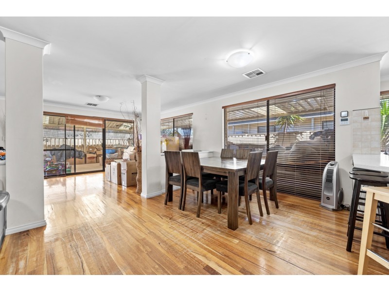 1 Tongaroo Boulevard, Success WA 6164