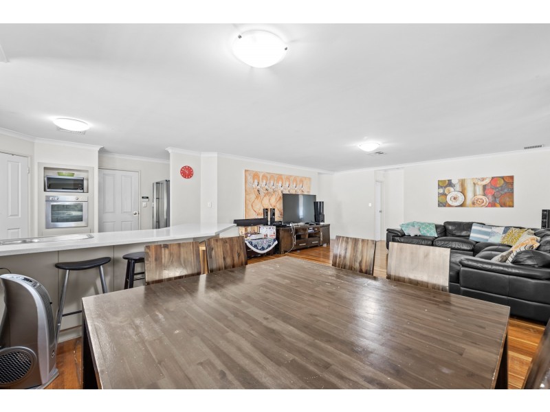 1 Tongaroo Boulevard, Success WA 6164