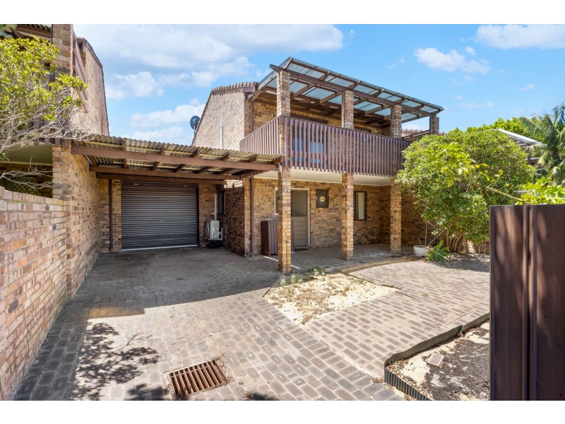 5/7 Fisher Street, Rockingham WA 6168