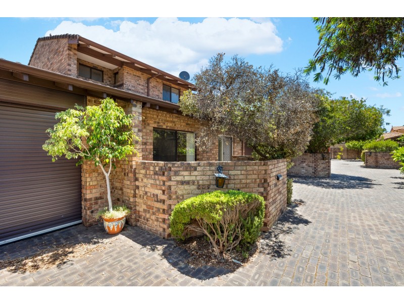 5/7 Fisher Street, Rockingham WA 6168