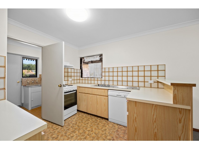 5/7 Fisher Street, Rockingham WA 6168