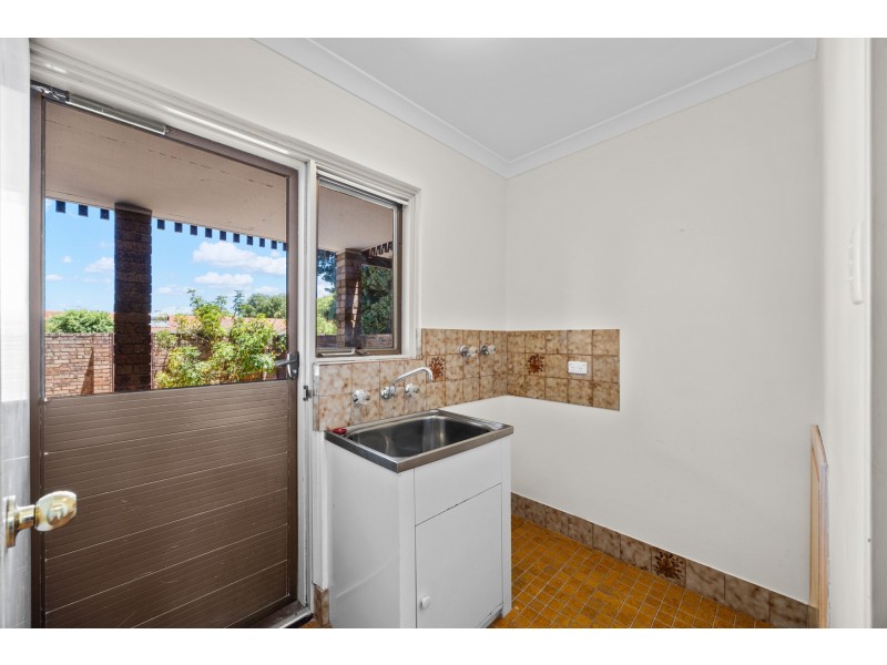 5/7 Fisher Street, Rockingham WA 6168