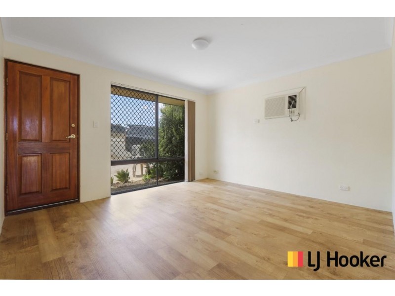 37 Camfield Loop, Parmelia WA 6167