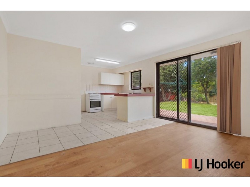 37 Camfield Loop, Parmelia WA 6167