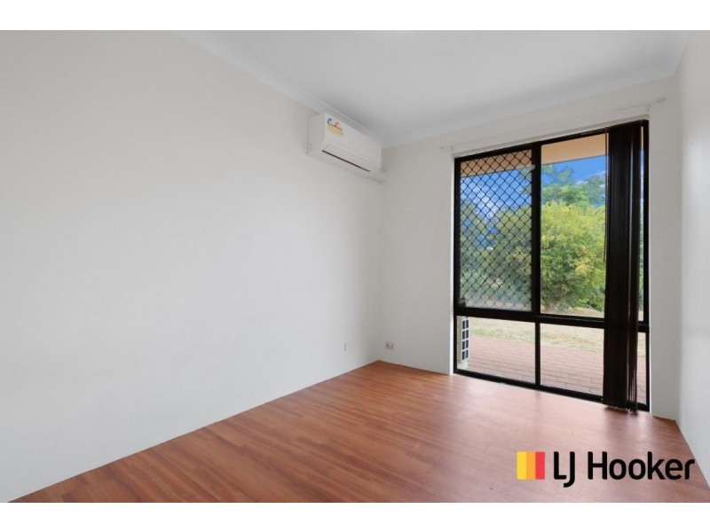 37 Camfield Loop, Parmelia WA 6167