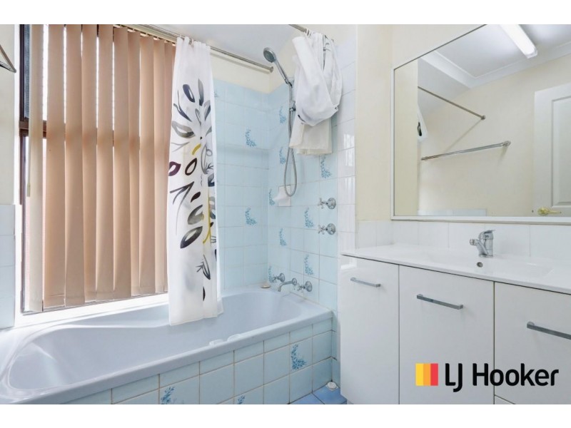 37 Camfield Loop, Parmelia WA 6167