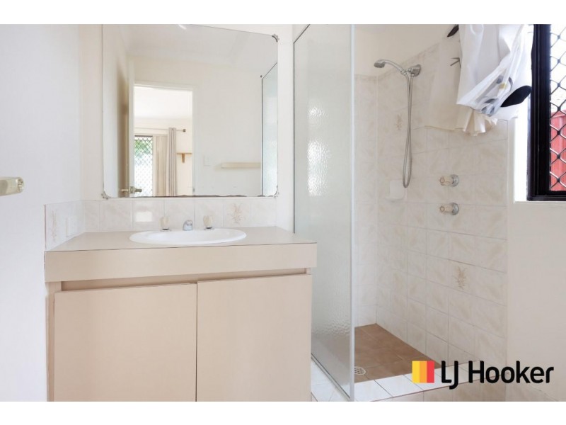 37 Camfield Loop, Parmelia WA 6167