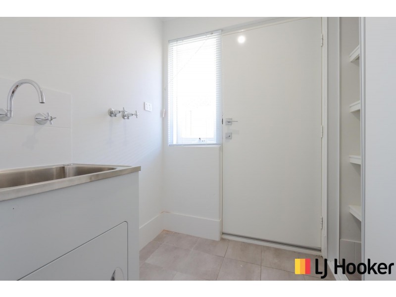 34 Pickering Avenue, Parmelia WA 6167