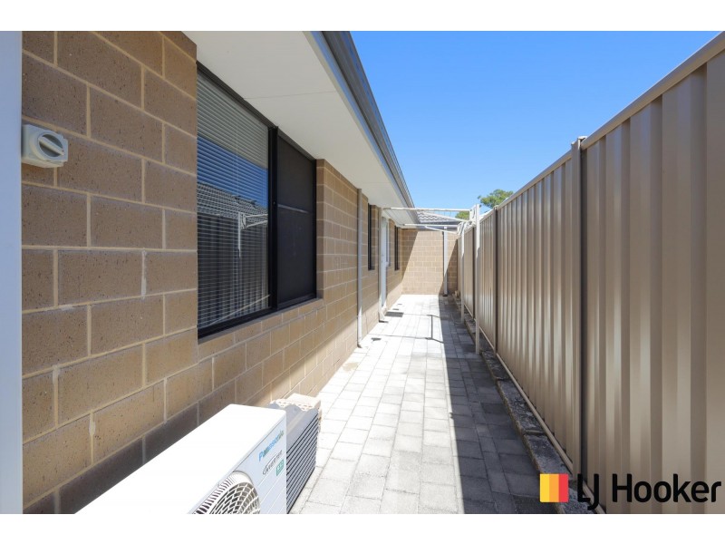 34 Pickering Avenue, Parmelia WA 6167