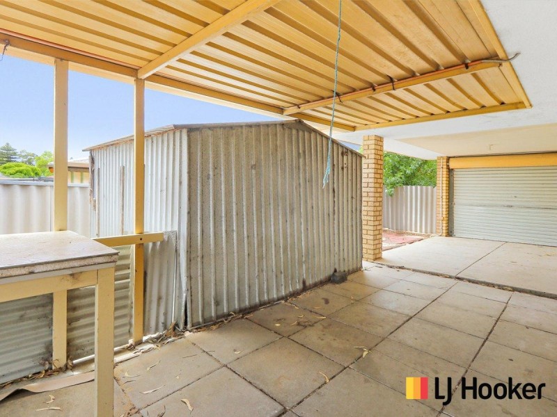 84 Unnaro Street, Hillman WA 6168