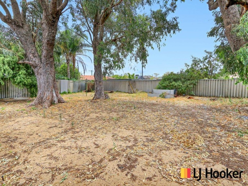 84 Unnaro Street, Hillman WA 6168