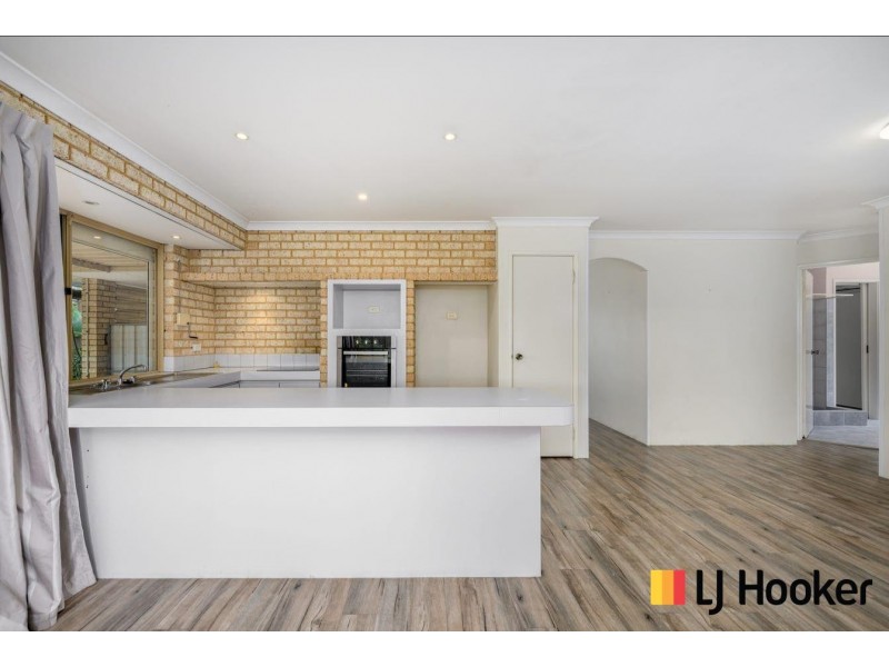 15 Carmody Road, Waikiki WA 6169