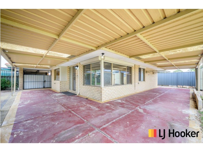 15 Carmody Road, Waikiki WA 6169
