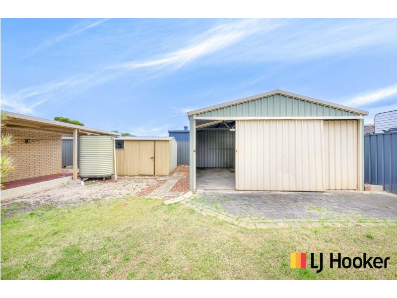 15 Carmody Road, Waikiki WA 6169