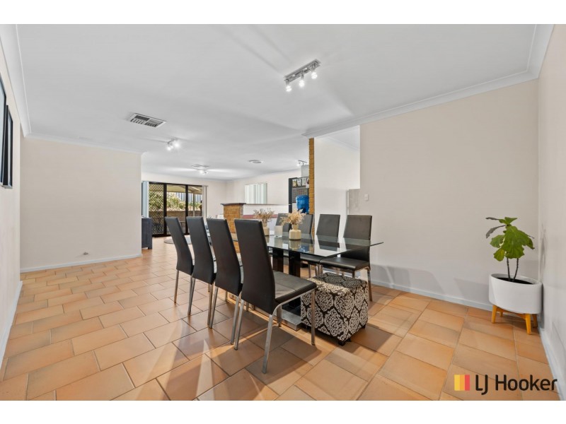 15 Larkspur Cross, Yangebup WA 6164