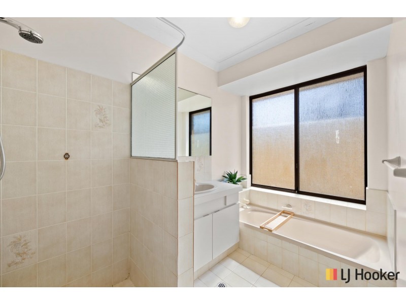 15 Larkspur Cross, Yangebup WA 6164