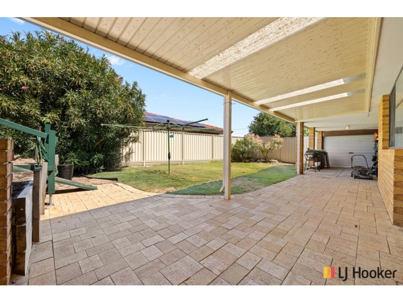 15 Larkspur Cross, Yangebup WA 6164