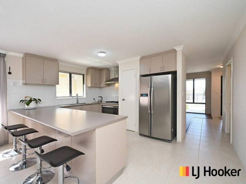 284 Camborne Parkway, Butler WA 6036