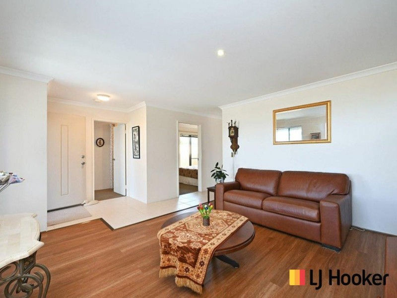 284 Camborne Parkway, Butler WA 6036