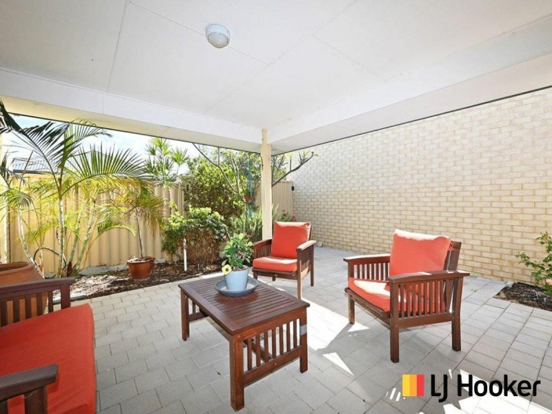 284 Camborne Parkway, Butler WA 6036