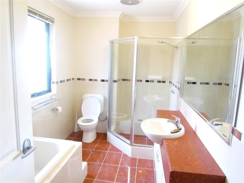 6/8 Hillcrest Road, Kewdale WA 6105