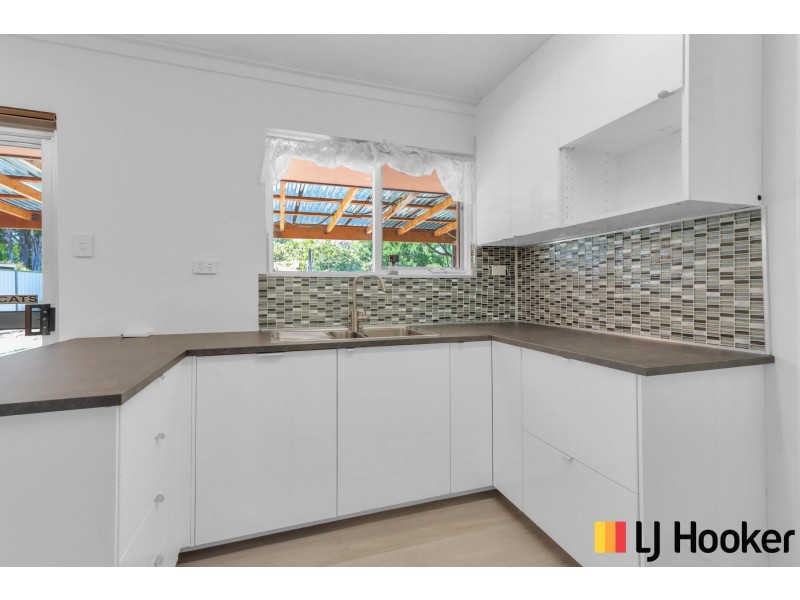 8 Colleen Street, Gosnells WA 6110