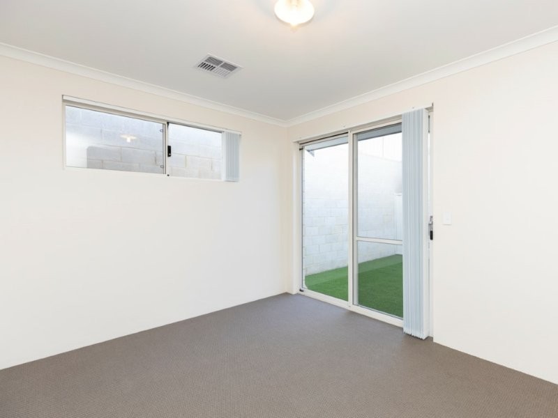 35 Lewisham Vista, Success WA 6164