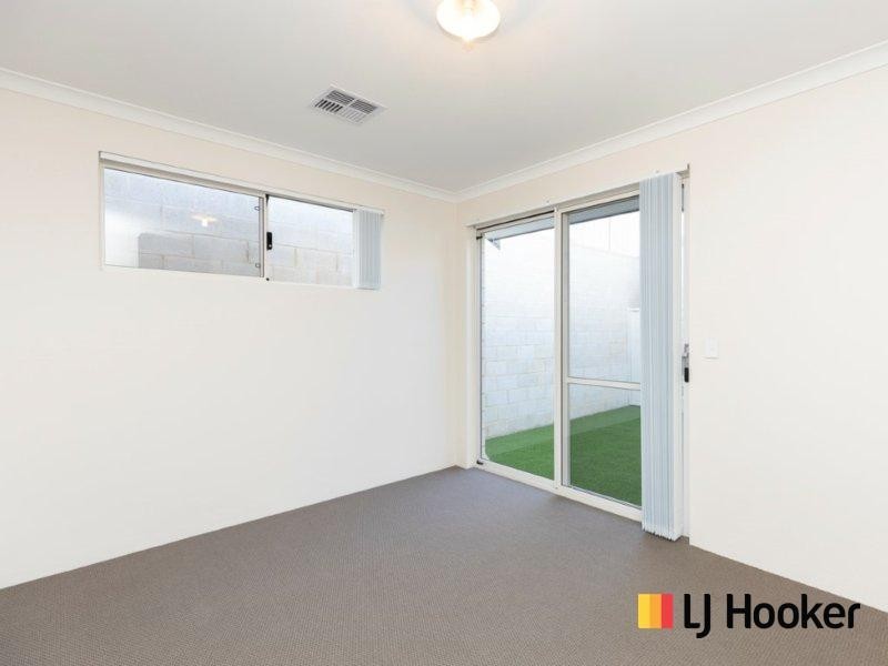 35 Lewisham Vista, Success WA 6164