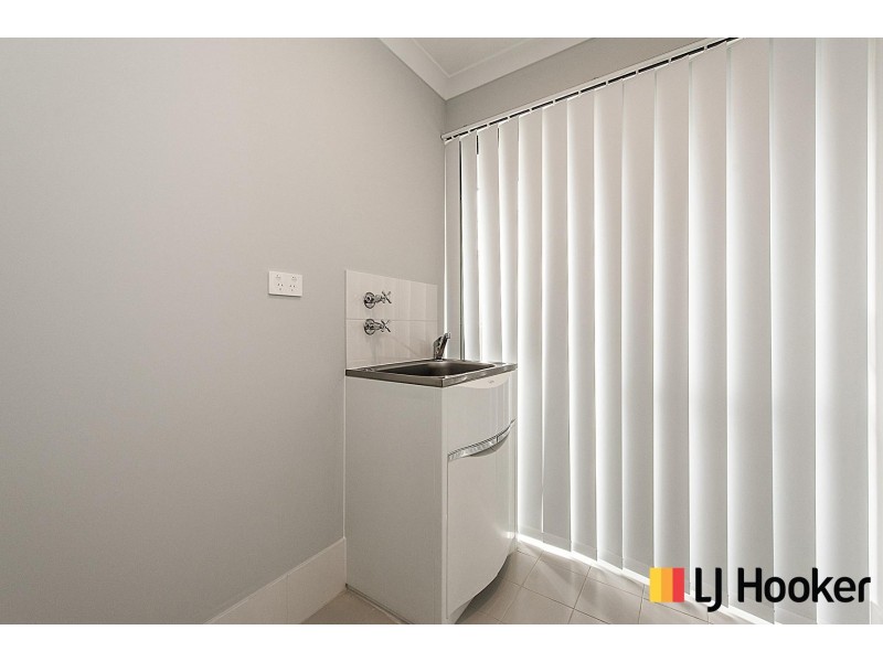 10 Vignerons Loop, Hocking WA 6065