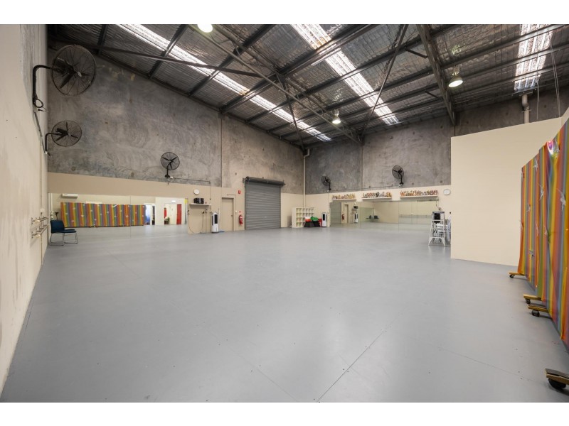 7 Whyalla Court, Bibra Lake WA 6163