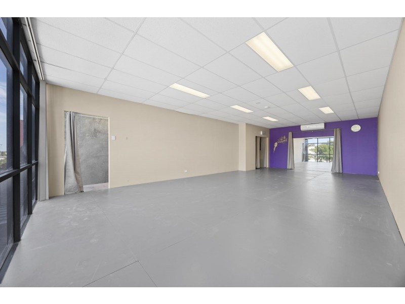 7 Whyalla Court, Bibra Lake WA 6163