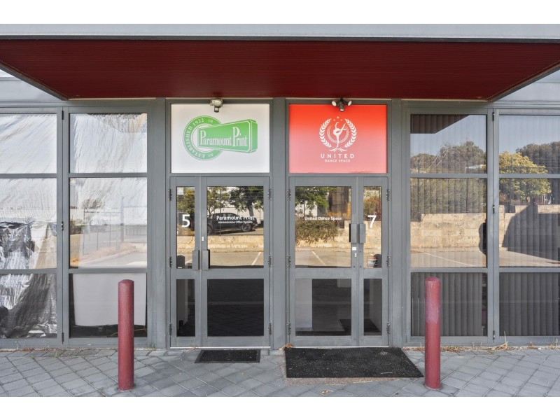 7 Whyalla Court, Bibra Lake WA 6163