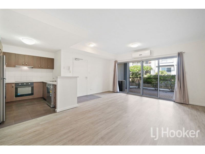 2/6 Ibera Way, Success WA 6164