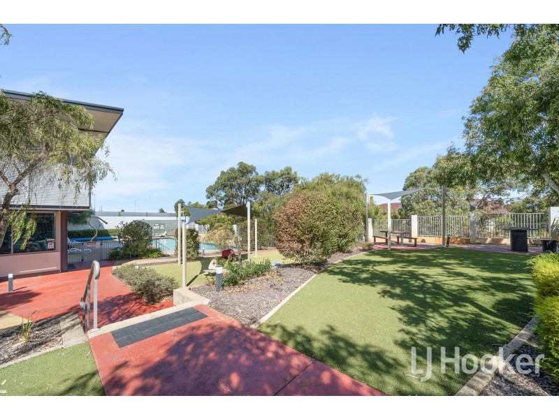 2/6 Ibera Way, Success WA 6164