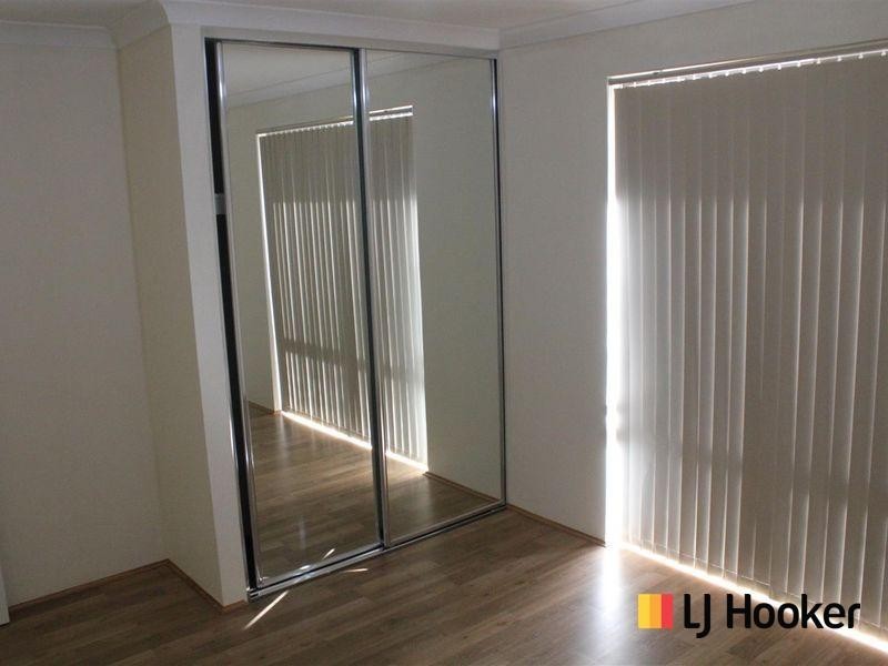 16 Rhodes Rise, Coogee WA 6166